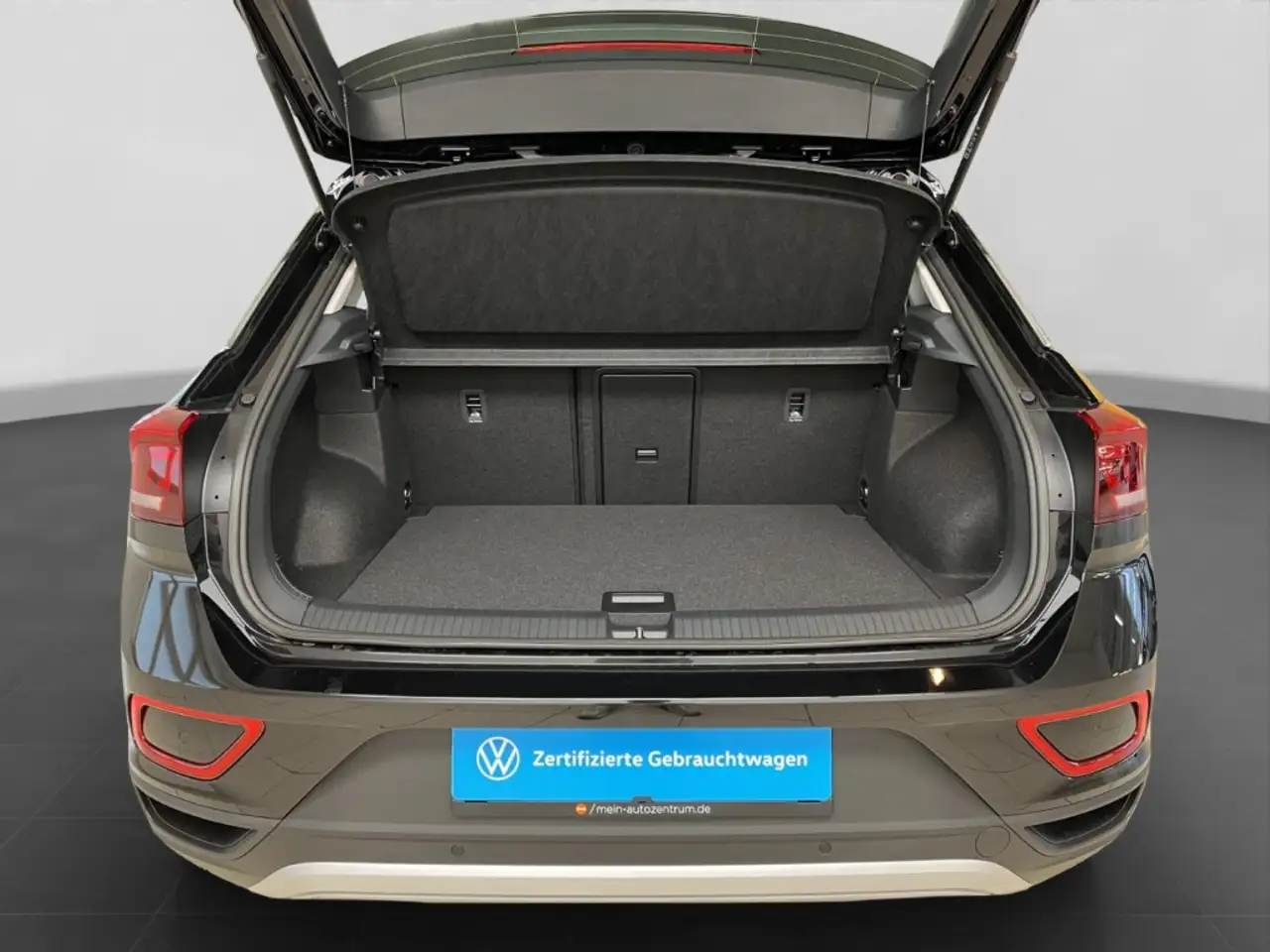 Volkswagen T-Roc 1.0 TSI Life Digitales Cockpit LED Apple CarPlay A 20