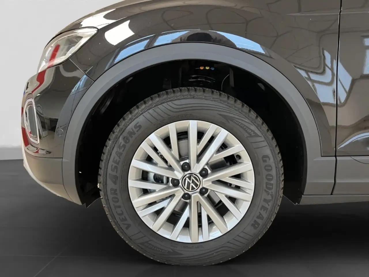 Volkswagen T-Roc 1.0 TSI Life Digitales Cockpit LED Apple CarPlay A 21