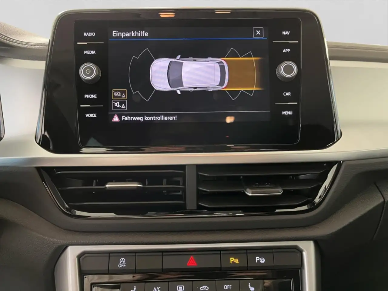 Volkswagen T-Roc 1.0 TSI Life Digitales Cockpit LED Apple CarPlay A 16