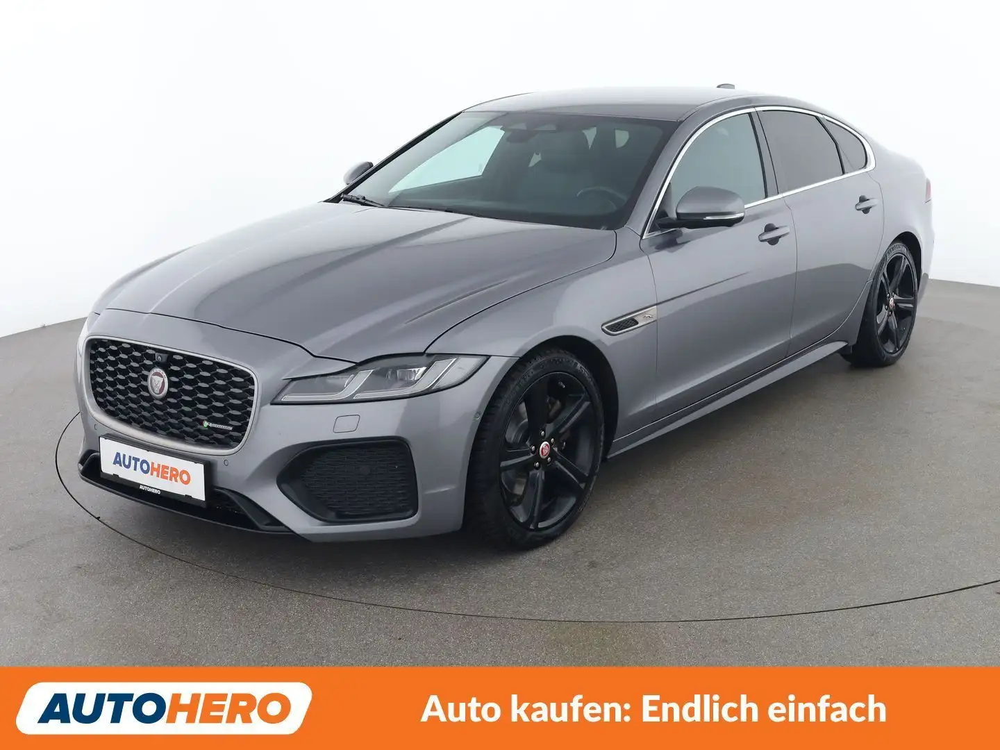 Jaguar XF D200 Mild-Hybrid R-Dynamic SE AWD Grau - 1