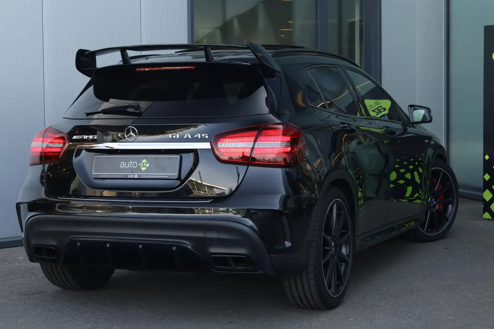 Mercedes-Benz GLA 45 AMG 4MATIC / Panorama / Aero spoiler Чорний - 2