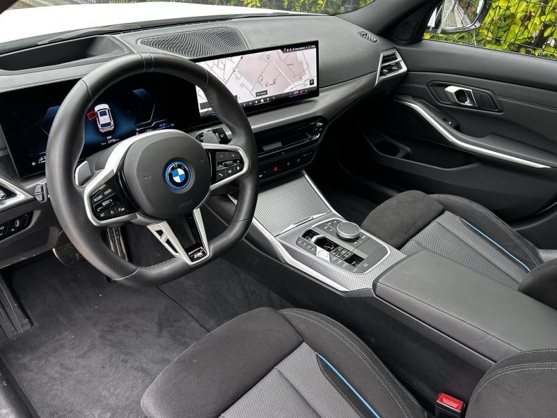 BMW 330 Touring — photo 10