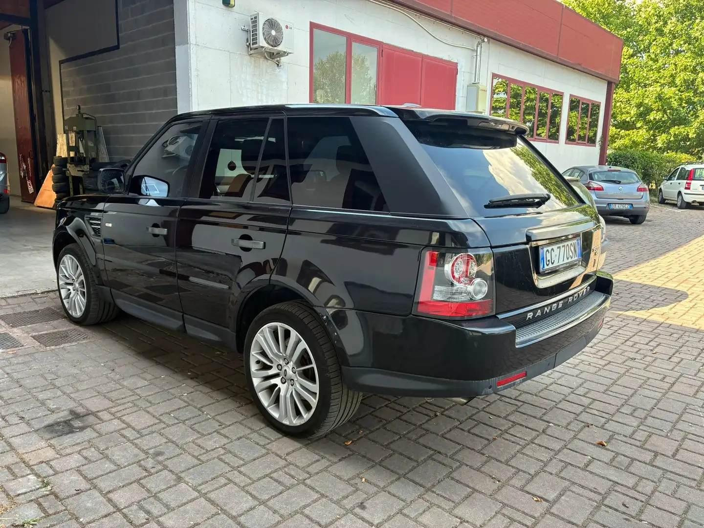 Land Rover Range Rover Sport Range Rover Sport 3.0 tdV6 HSE BELLISSIMA Noir - 2