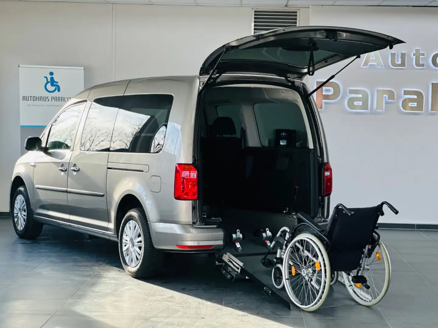 Volkswagen Caddy Maxi TSI Behindertengerecht-Rampe Beige - 1