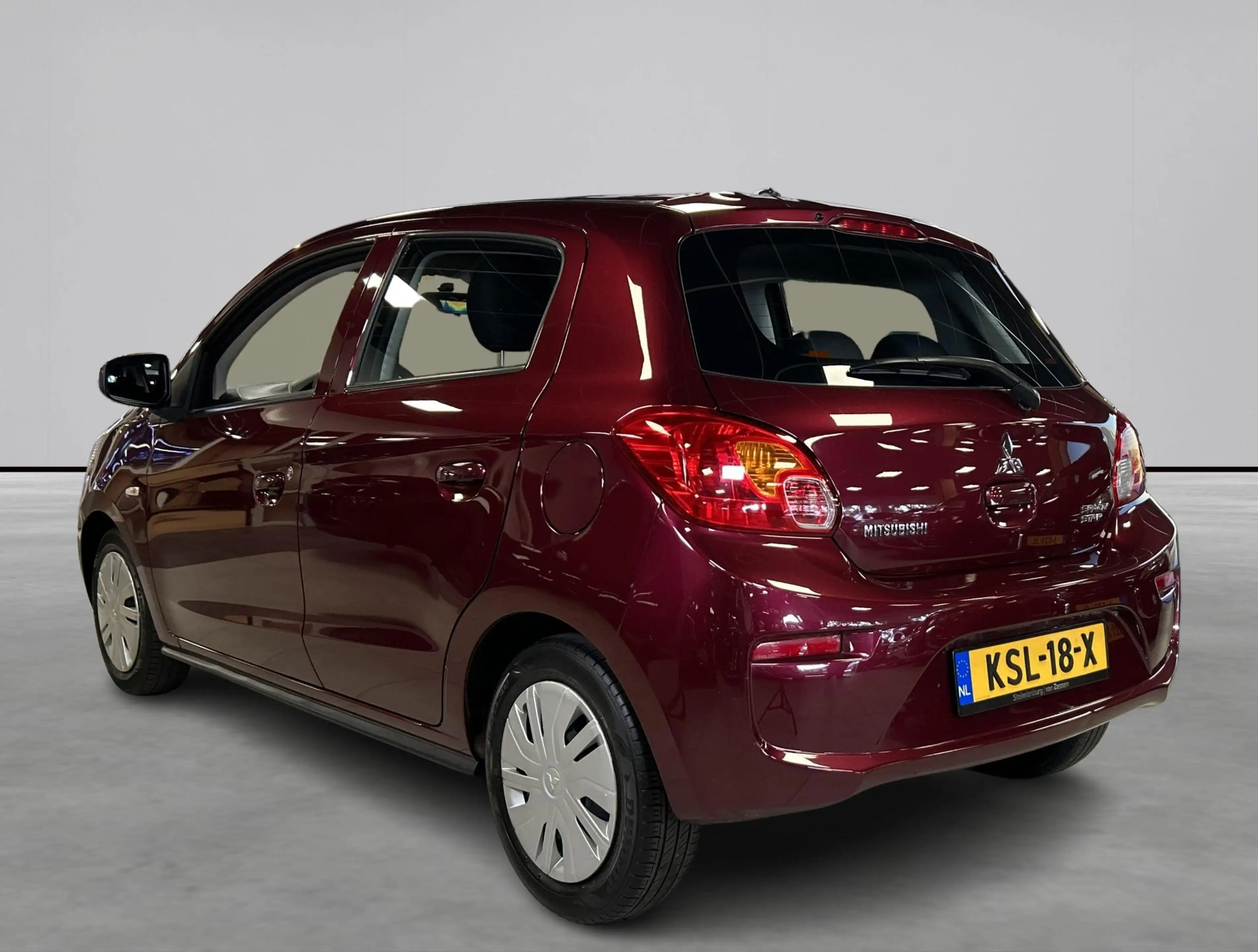 Mitsubishi Space Star 1.0 Inform — photo 3
