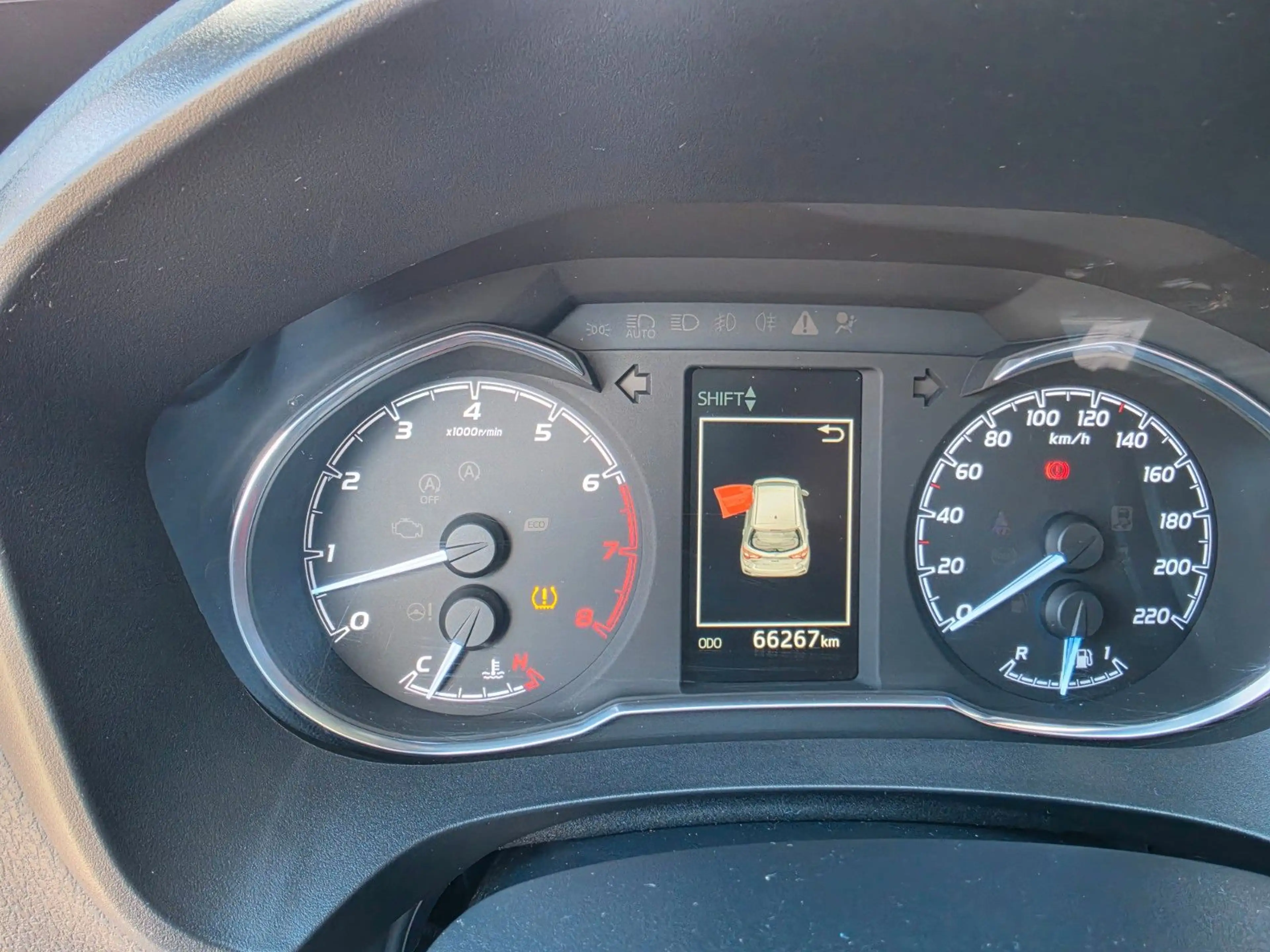 Toyota Yaris 1.5 Benziner Team D — photo 6