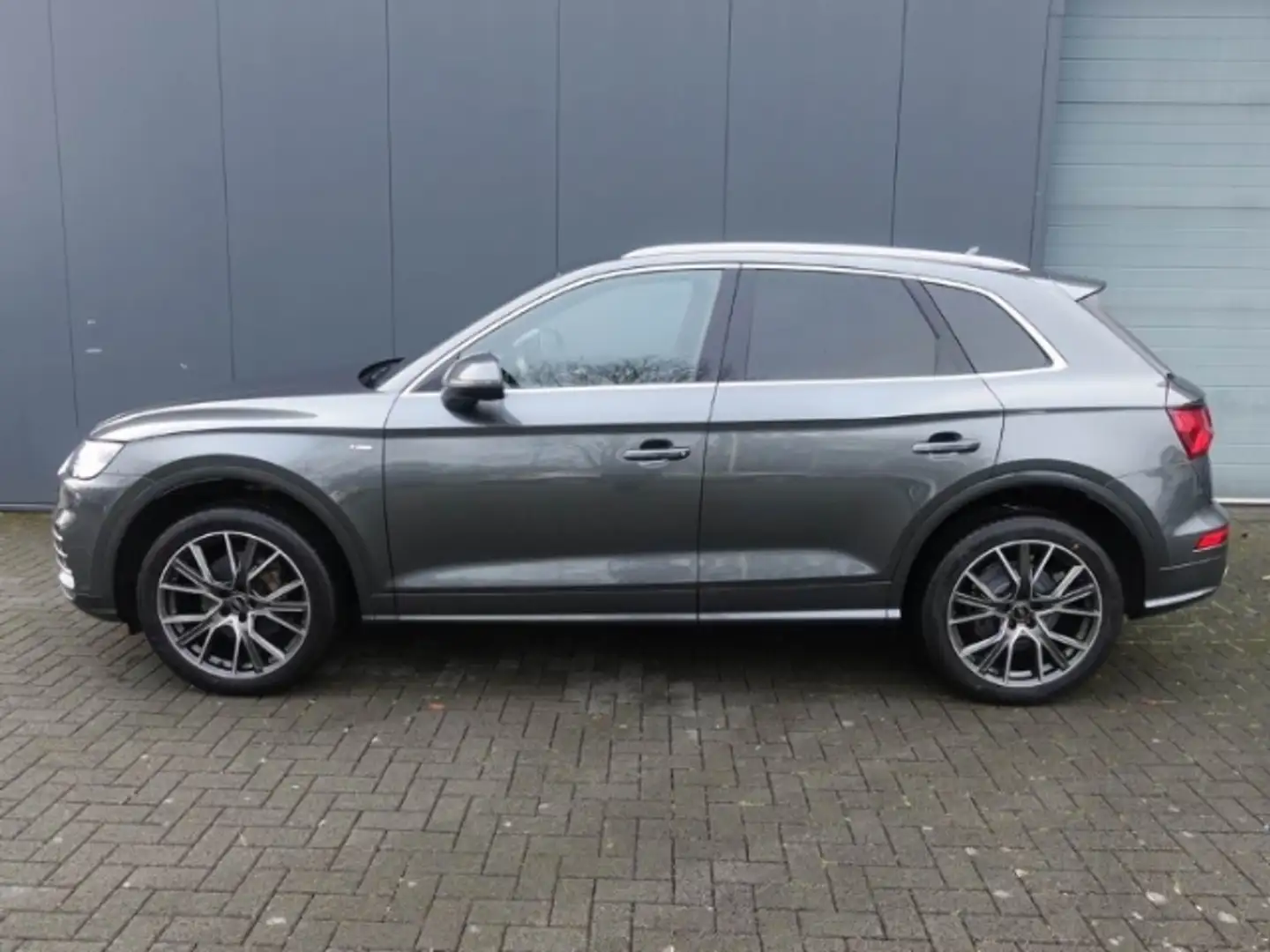 Audi Q5 40 TDI+QUATTRO+S-LINE SELECTION+AHK+LED Grau - 2