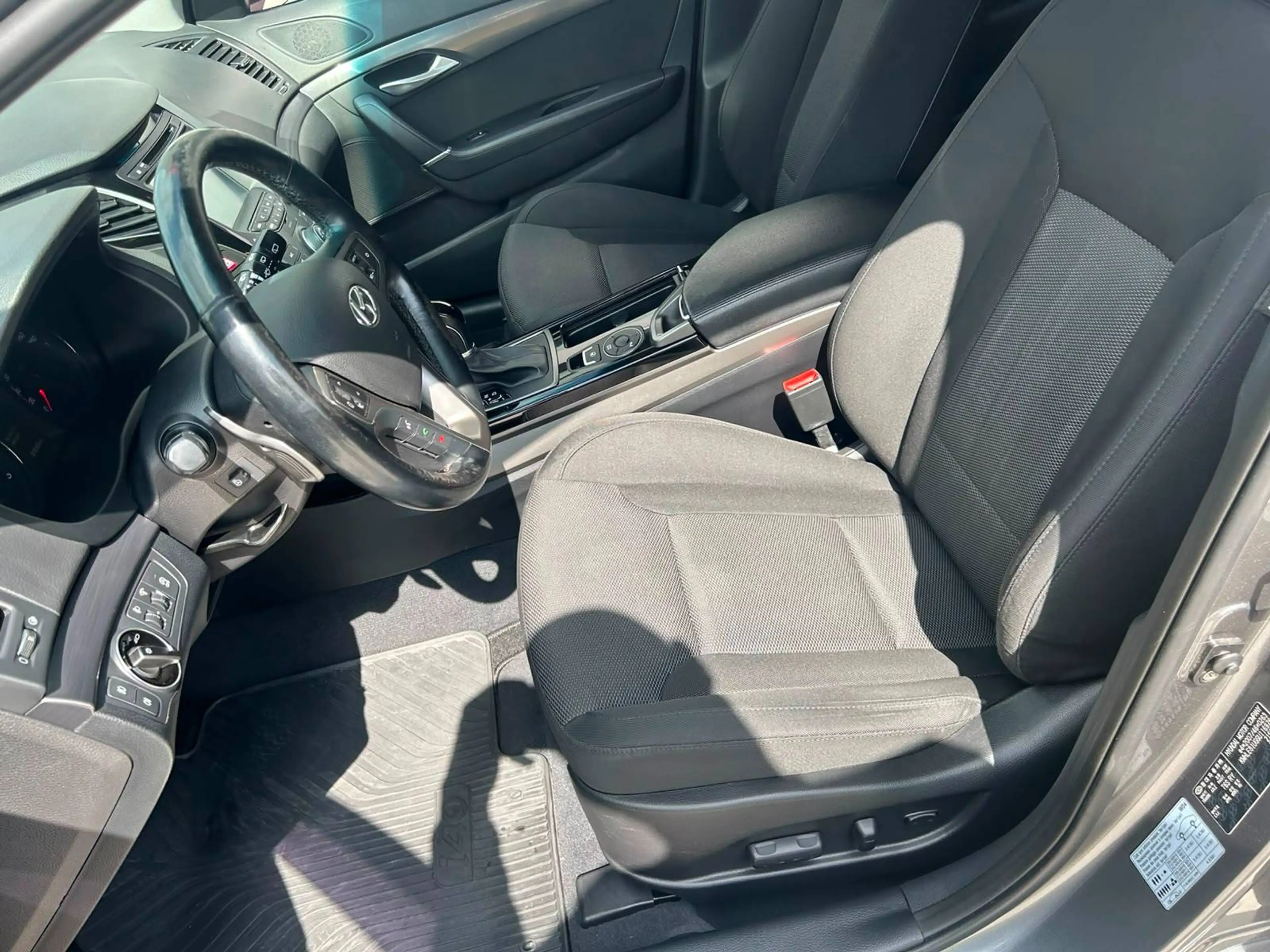 Hyundai i40 blue Style — photo 11