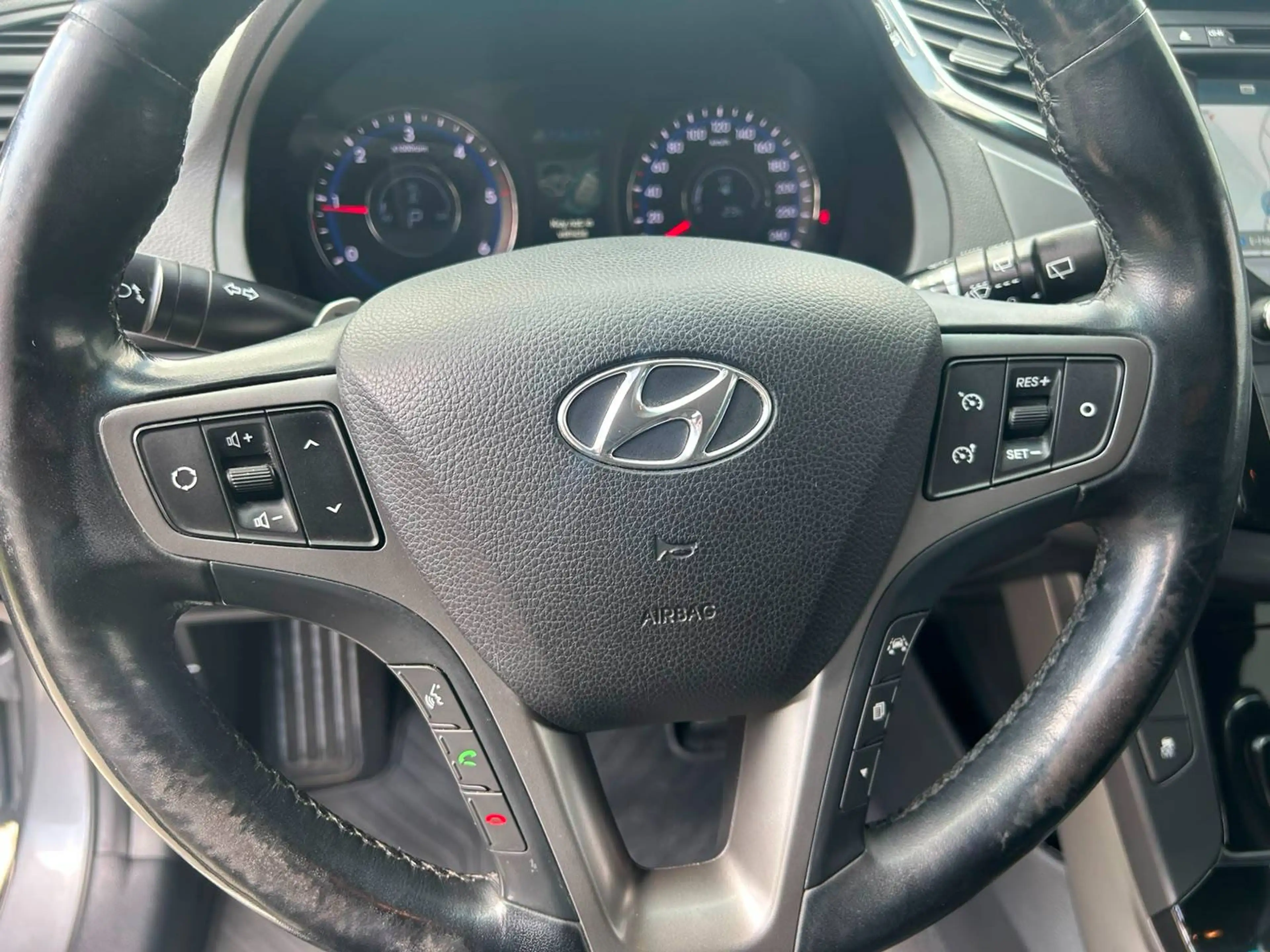 Hyundai i40 blue Style — photo 15