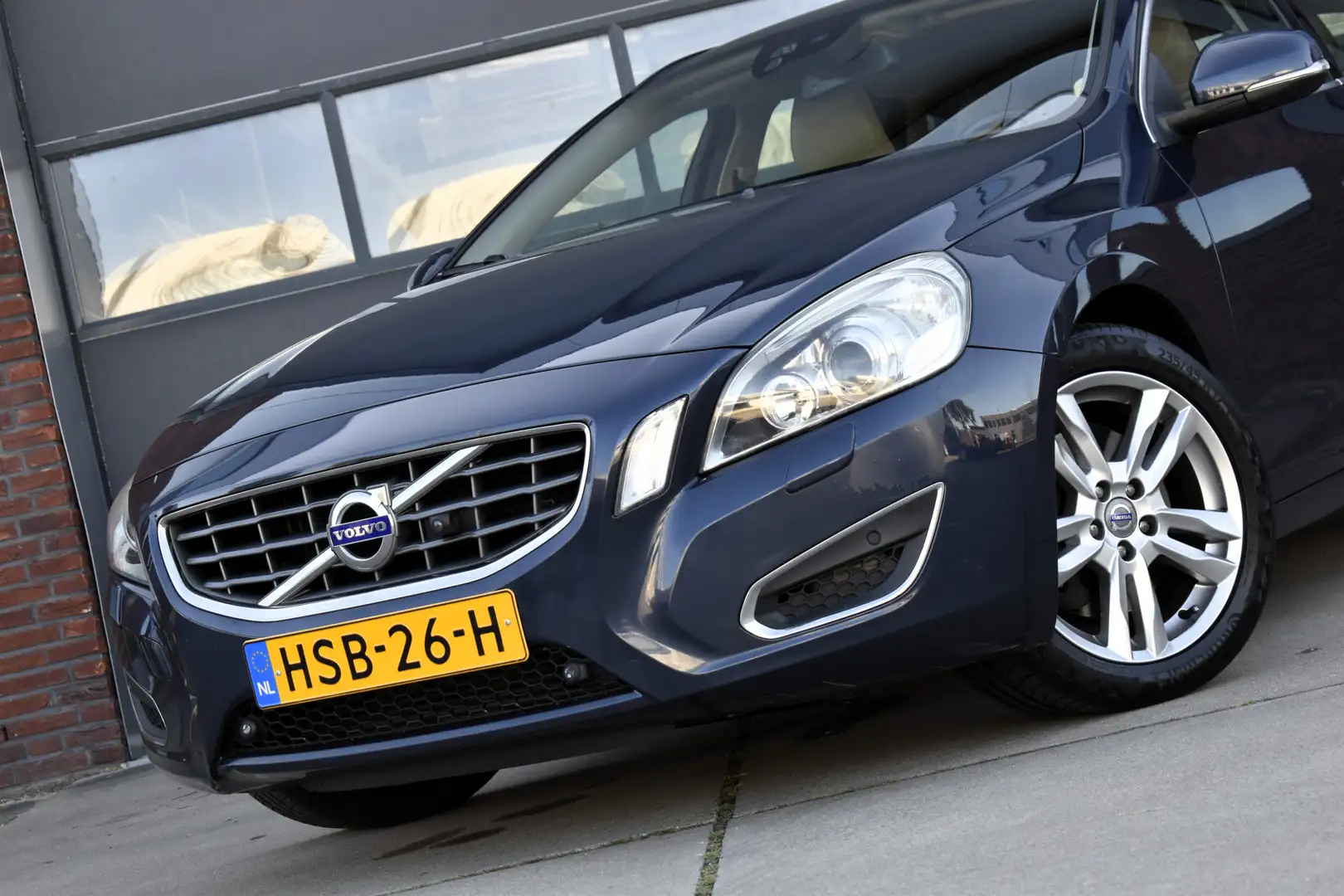 Volvo V60 2.0T Summum Trekhaak - Navi - stand.kachel Blauw - 2