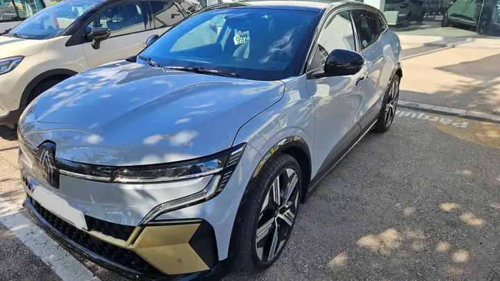 Renault Mégane E-Tech 100% eléctrico iconic EV60 super charge 2023