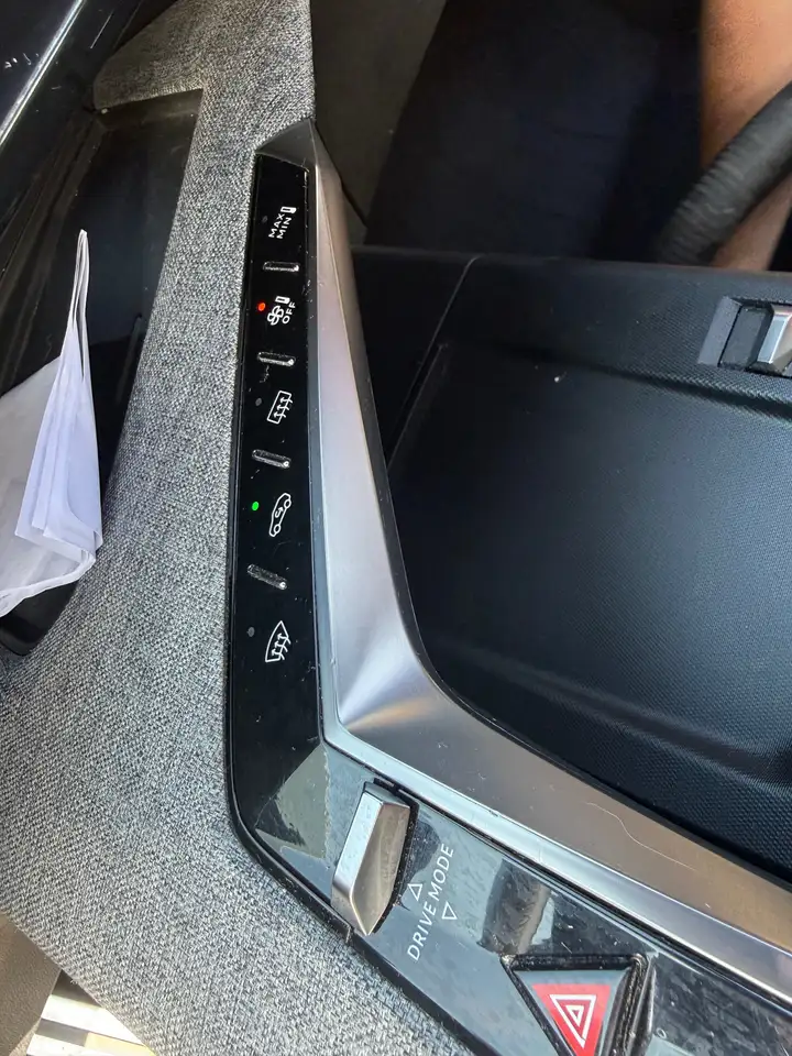 Peugeot 3008 3008 Plug-In Hybrid — photo 16