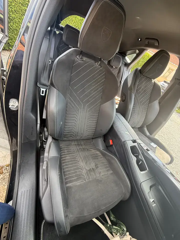 Peugeot 3008 3008 Plug-In Hybrid — photo 13