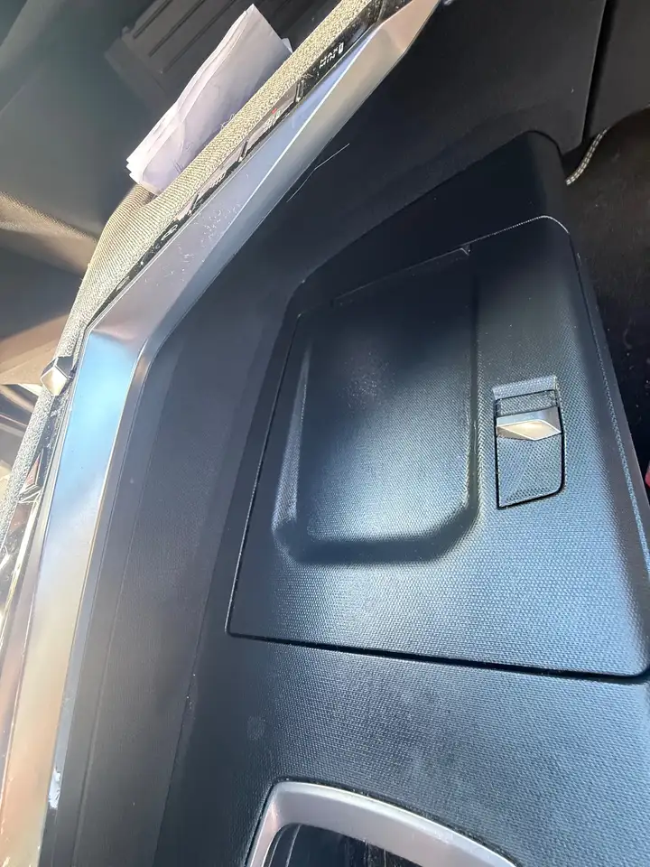 Peugeot 3008 3008 Plug-In Hybrid — photo 23