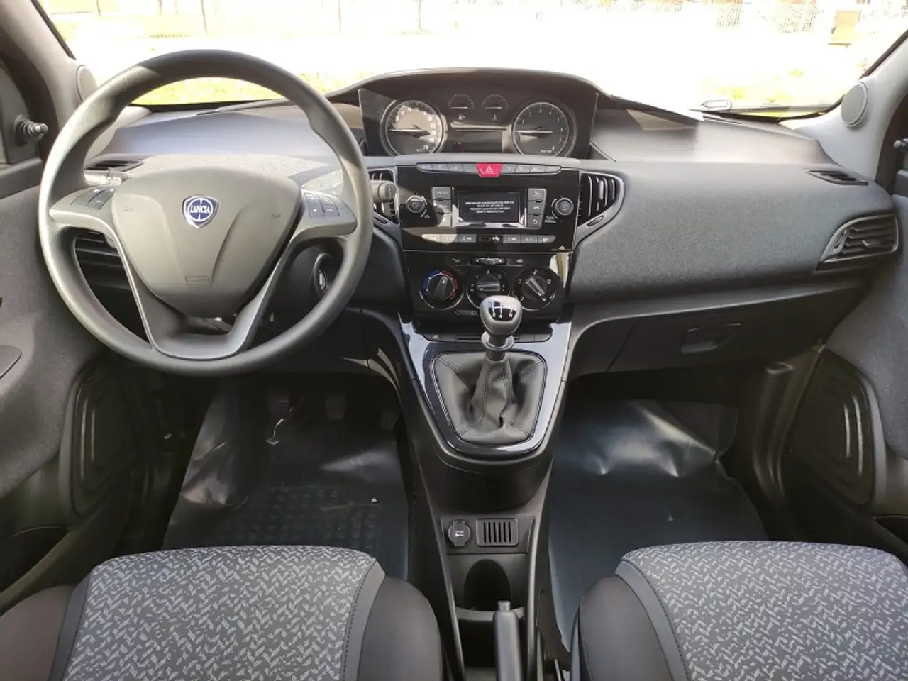 Lancia Ypsilon 2022