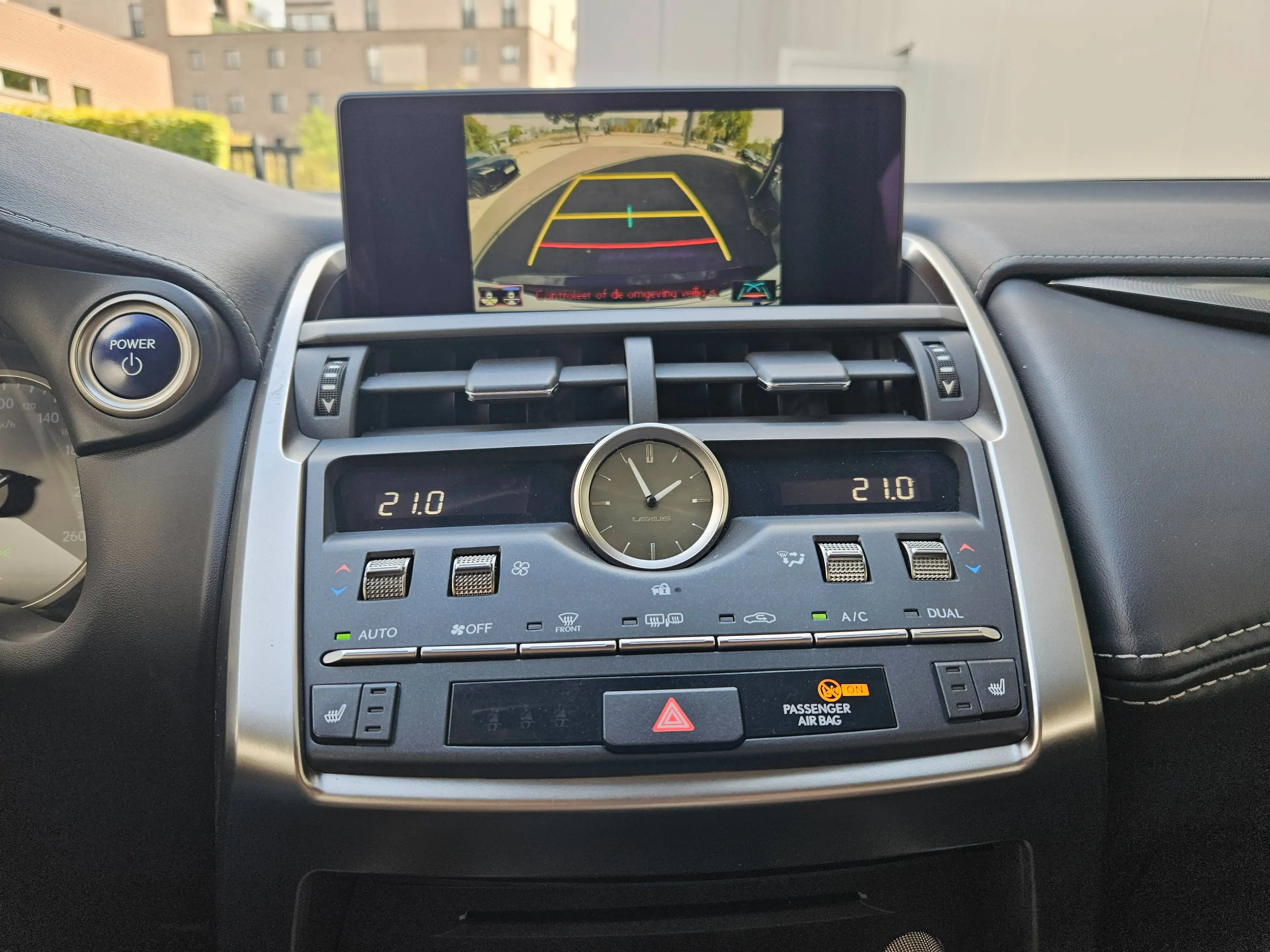 Lexus NX 300h NX 300h 2.5i AWD Executive Line E-CVT (EU6.2) — photo 13