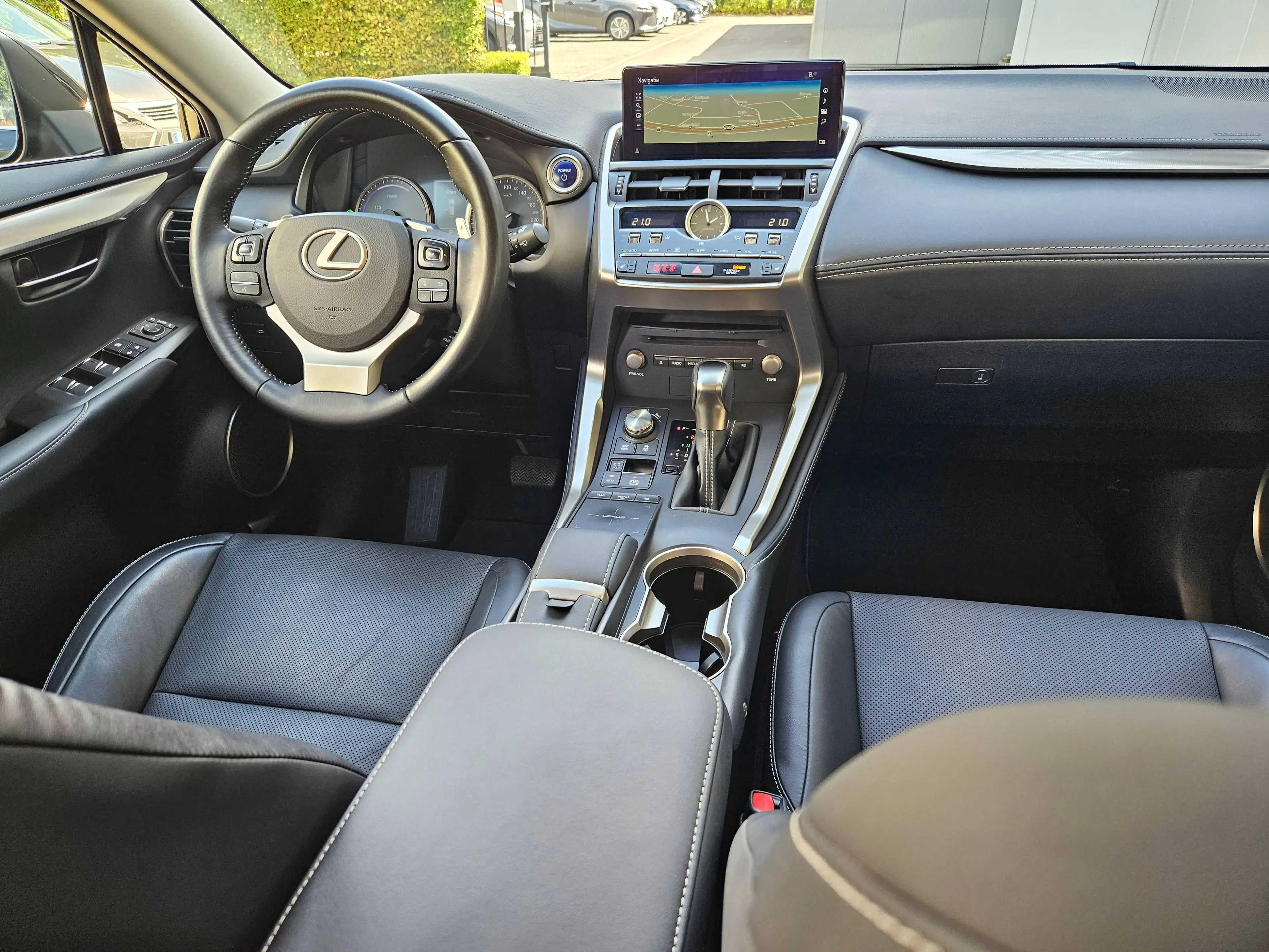 Lexus NX 300h NX 300h 2.5i AWD Executive Line E-CVT (EU6.2) — photo 10