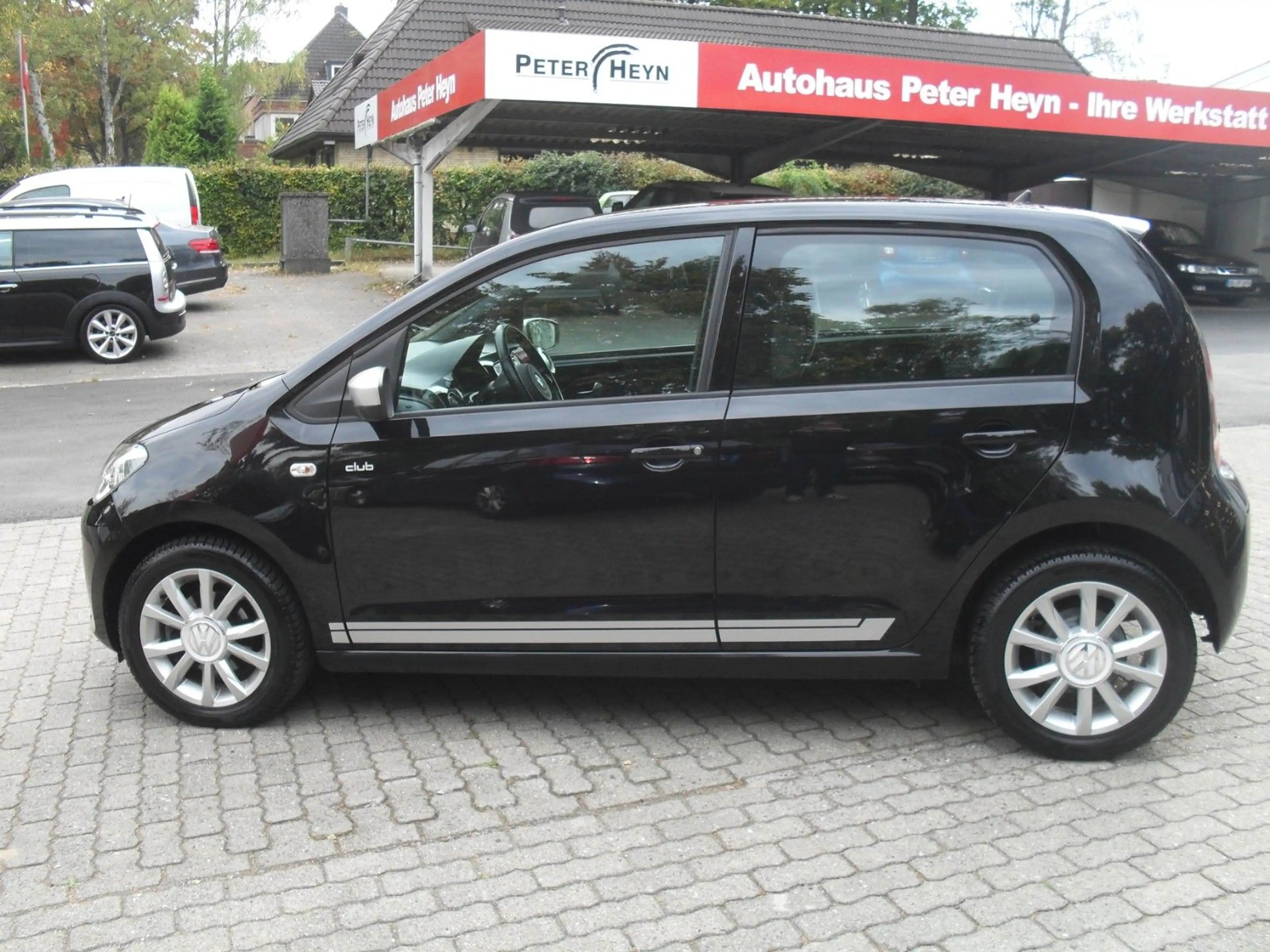 Volkswagen up! club up! — photo 3
