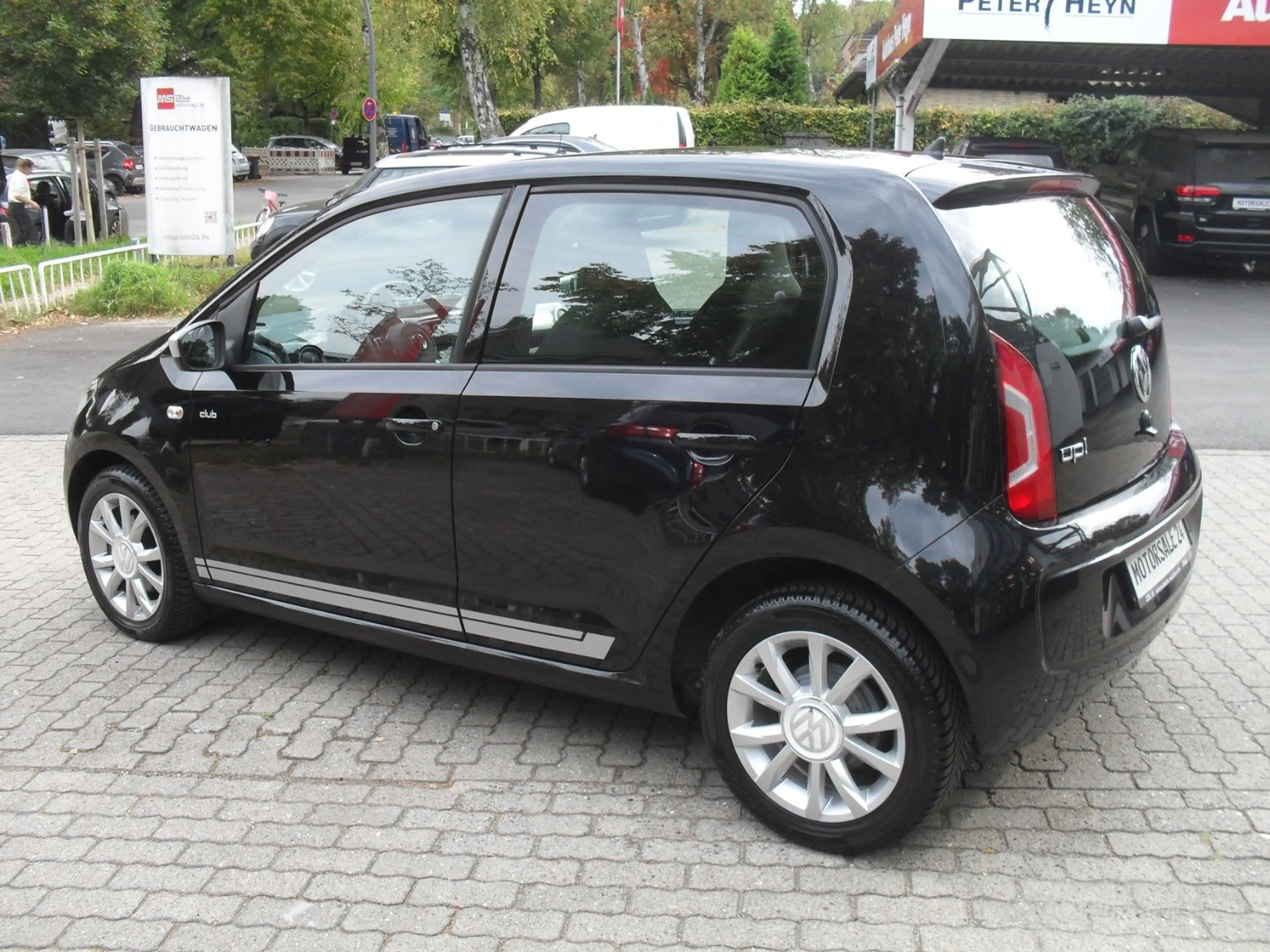 Volkswagen up! club up! — photo 5