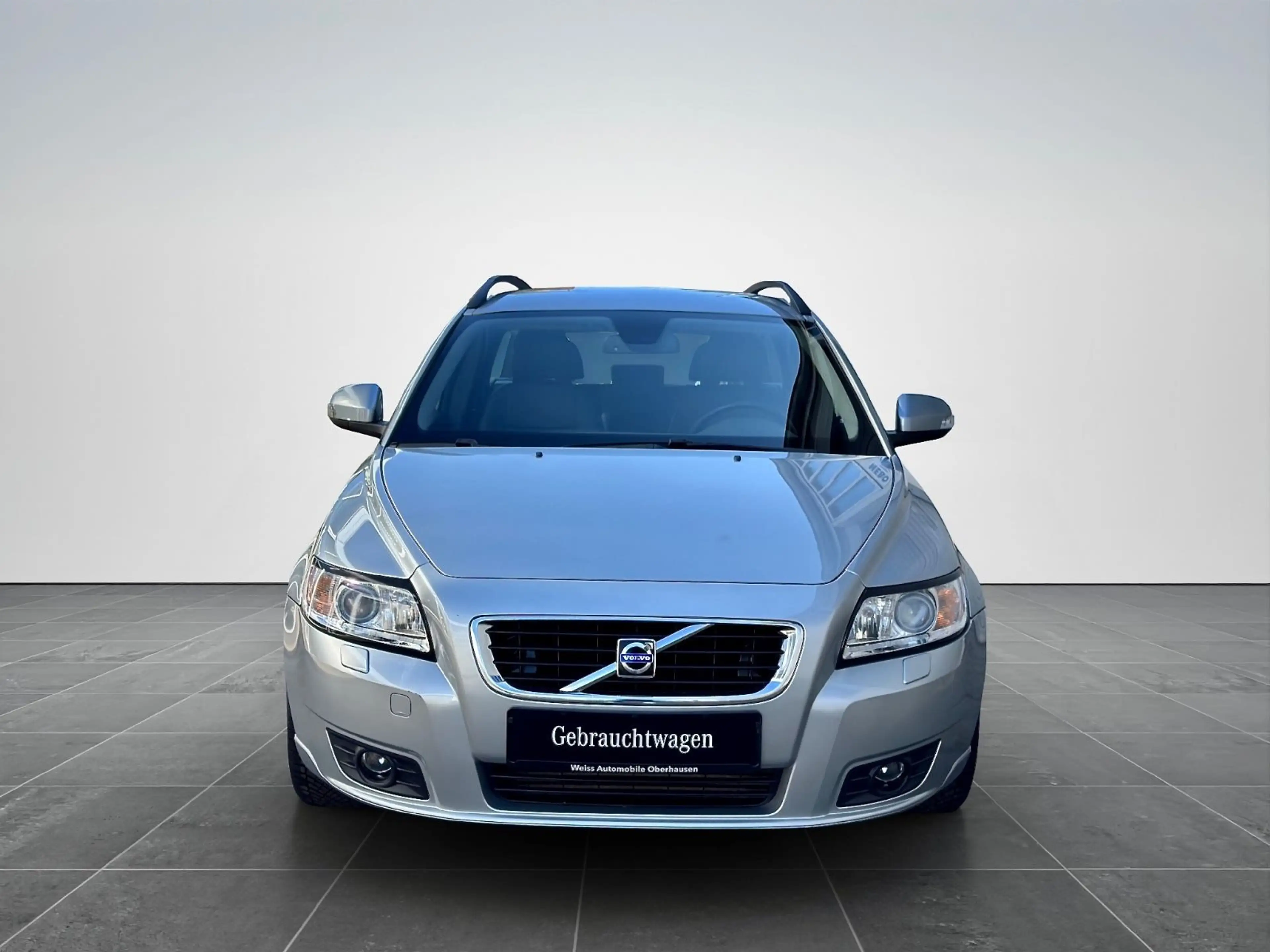 Volvo V50 2.0D*6 GANG*LEDER*XENON*PDC*SHZ*2 HAND* — photo 9