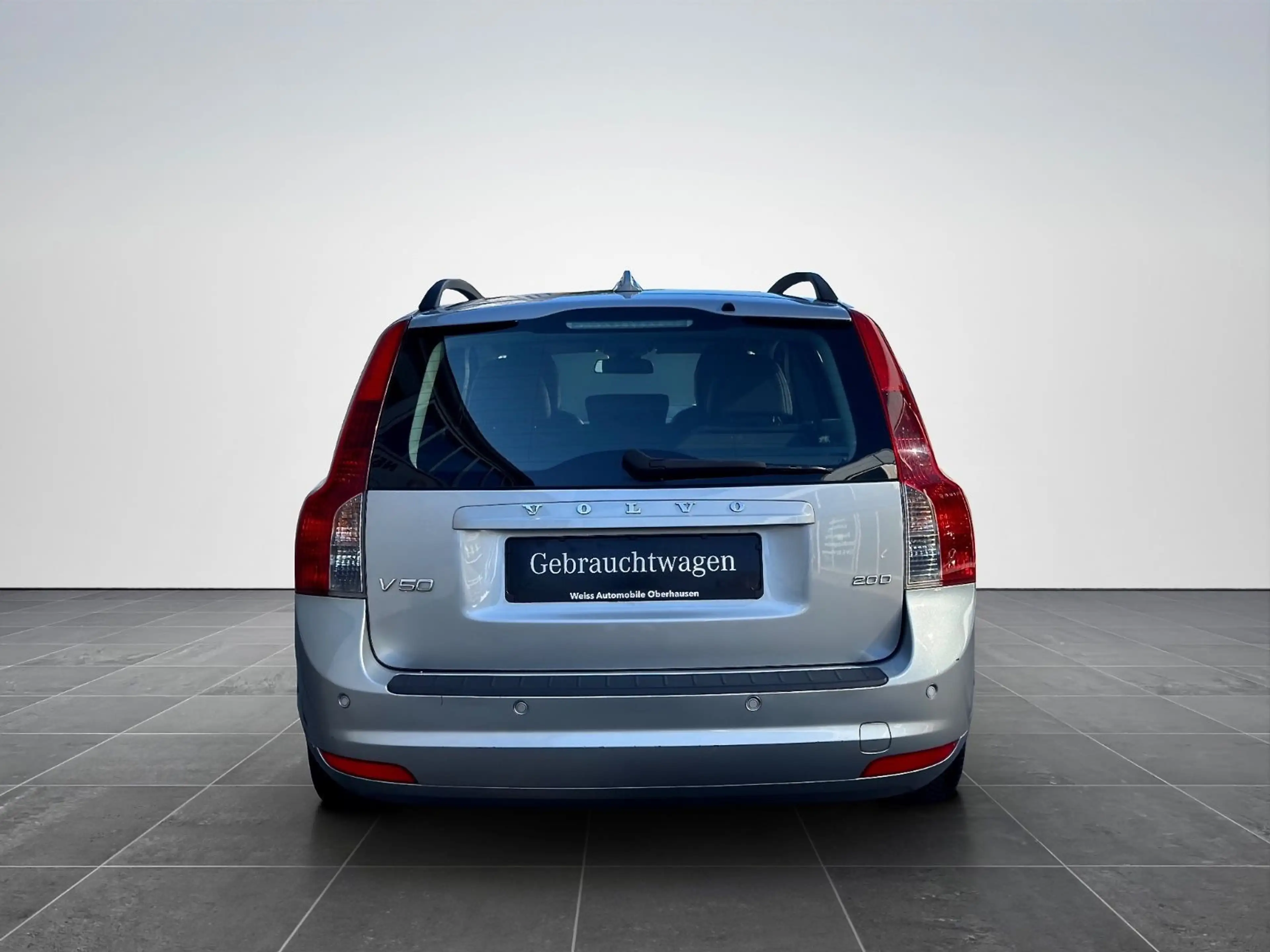Volvo V50 2.0D*6 GANG*LEDER*XENON*PDC*SHZ*2 HAND* — photo 10