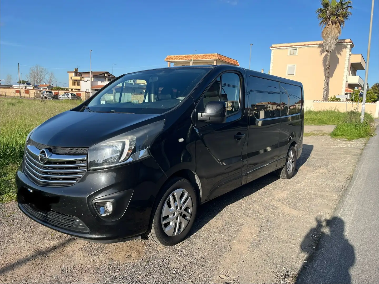 Opel Vivaro extra long (vendita urgente prezzo shock)! Negro - 2