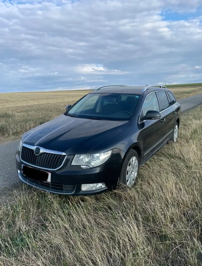 Skoda Superb Elegance Schwarz - 2