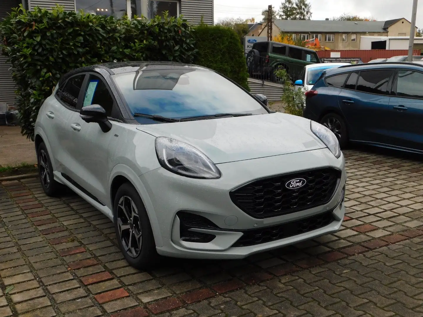Ford Puma ST-Line Grau - 1