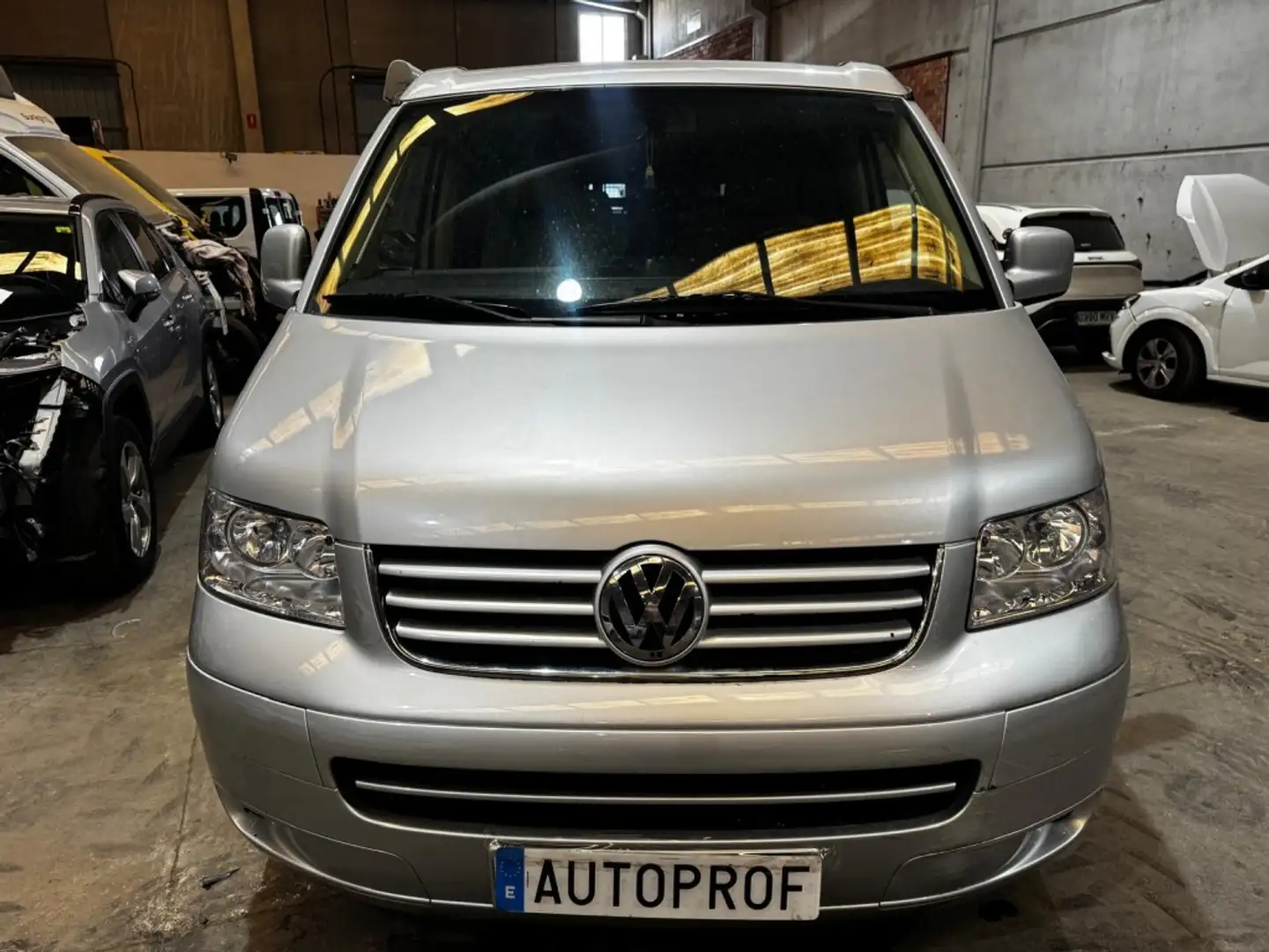 Volkswagen T5 California 2.5TDI Trendline - 2
