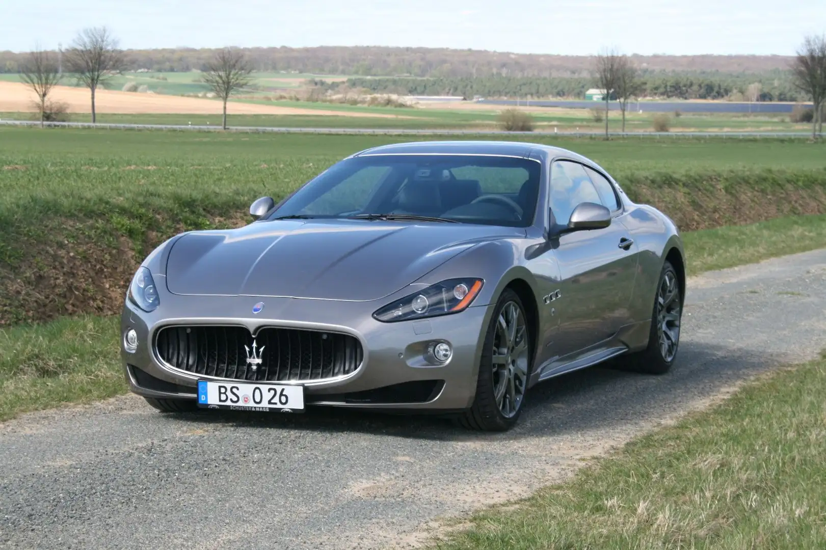 Maserati GranTurismo GranTurismo S Stříbrná - 2
