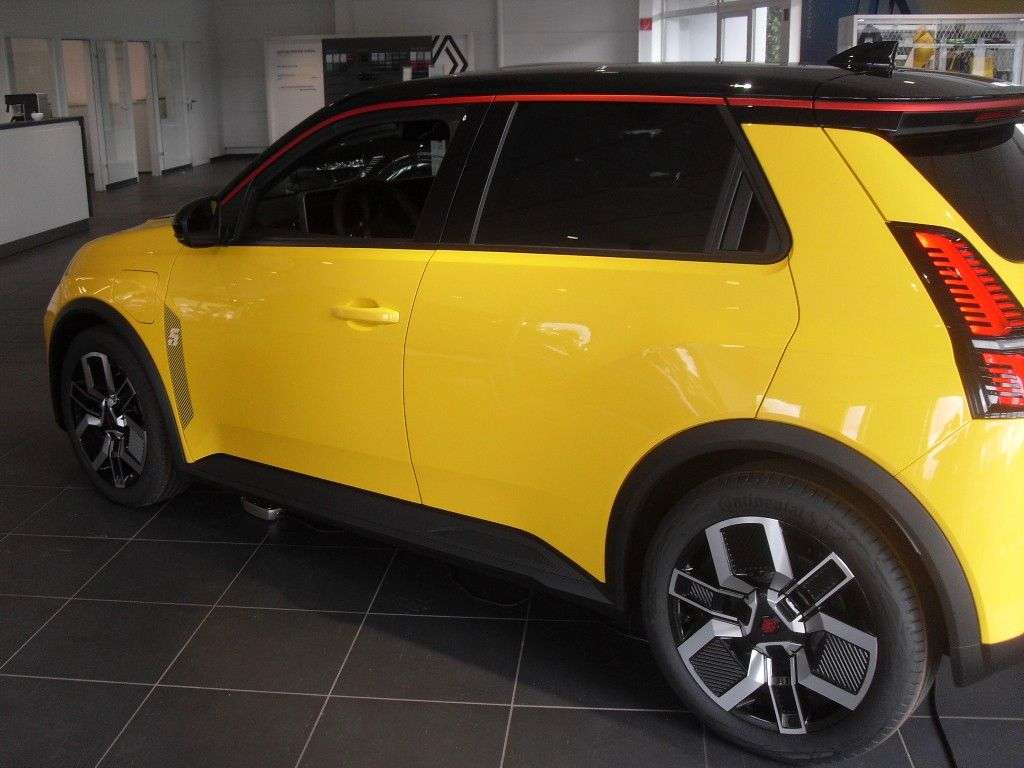 Renault R 5