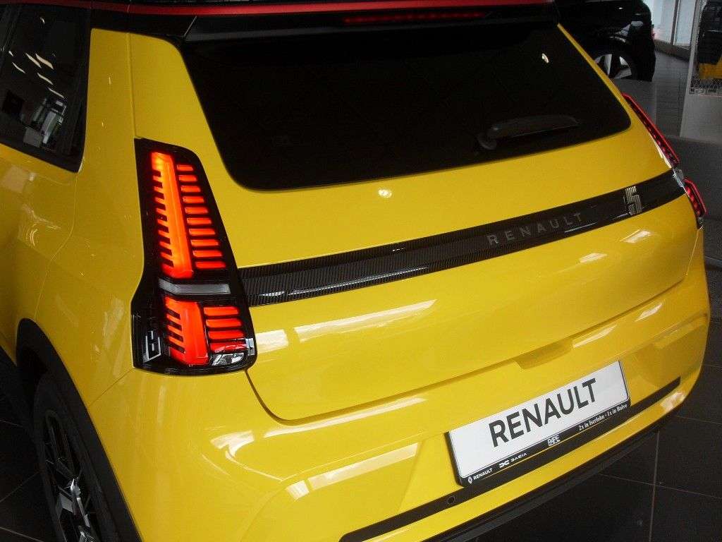 Renault R 5