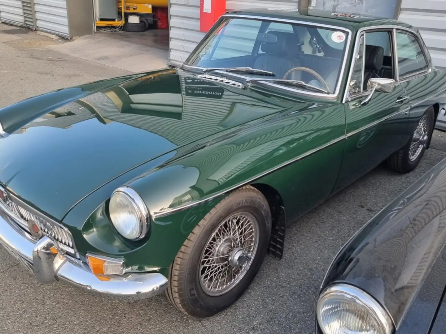 MG MGB Grün - 2