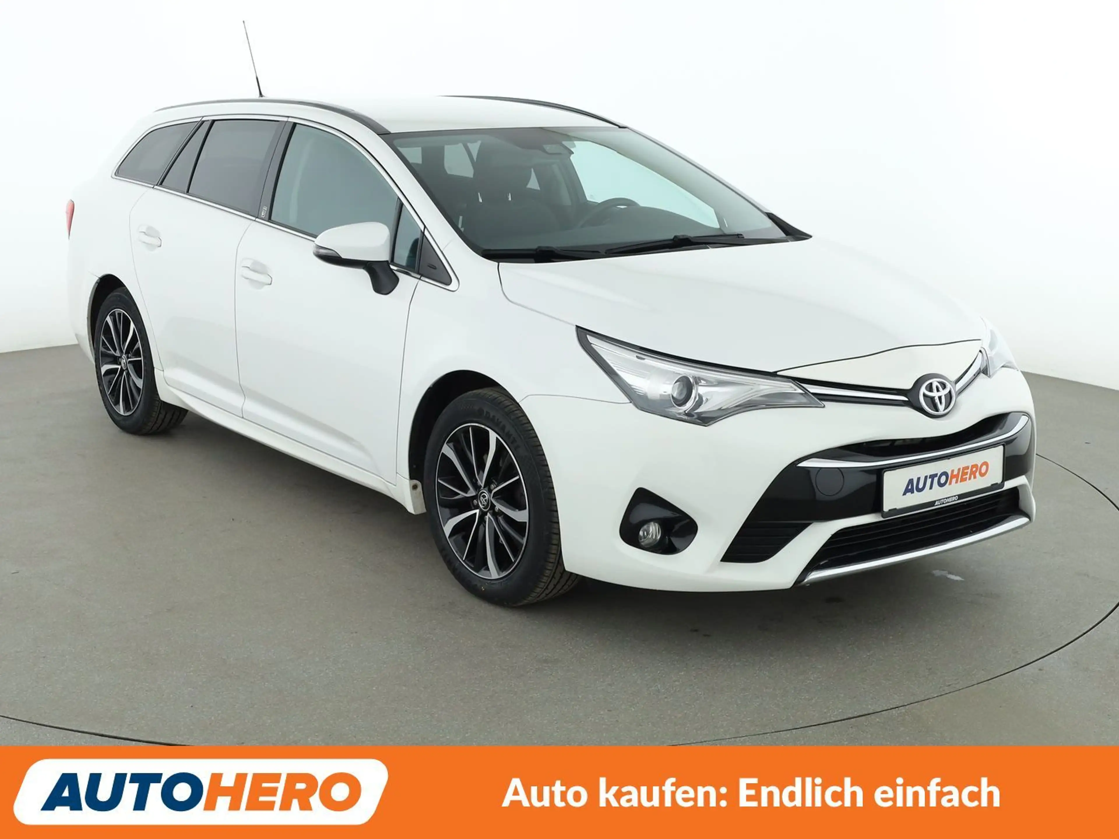 Toyota Avensis 1.8 Team D*NAVI*LED*TEMPO*CAM* — photo 8