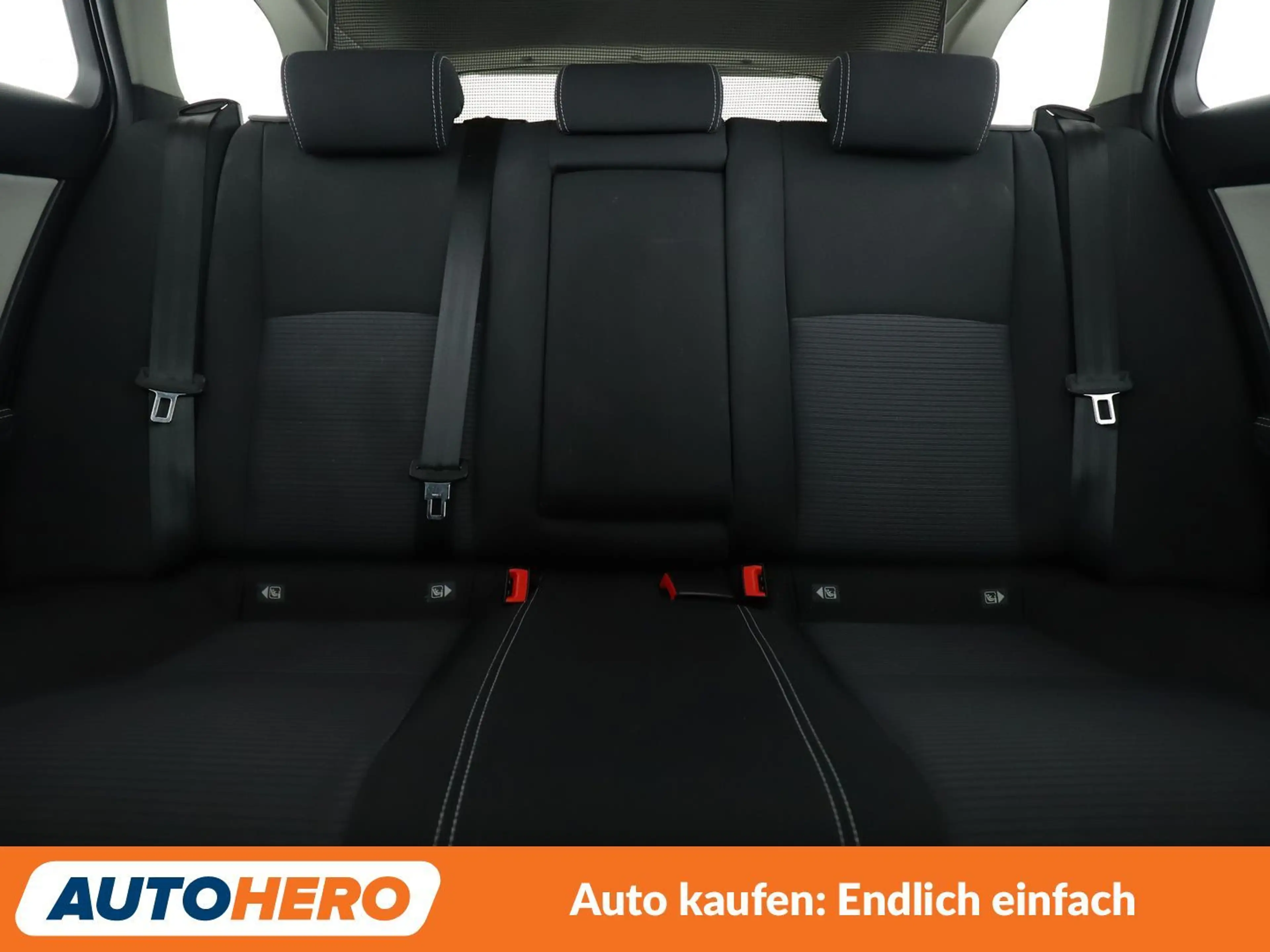 Toyota Avensis 1.8 Team D*NAVI*LED*TEMPO*CAM* — photo 15