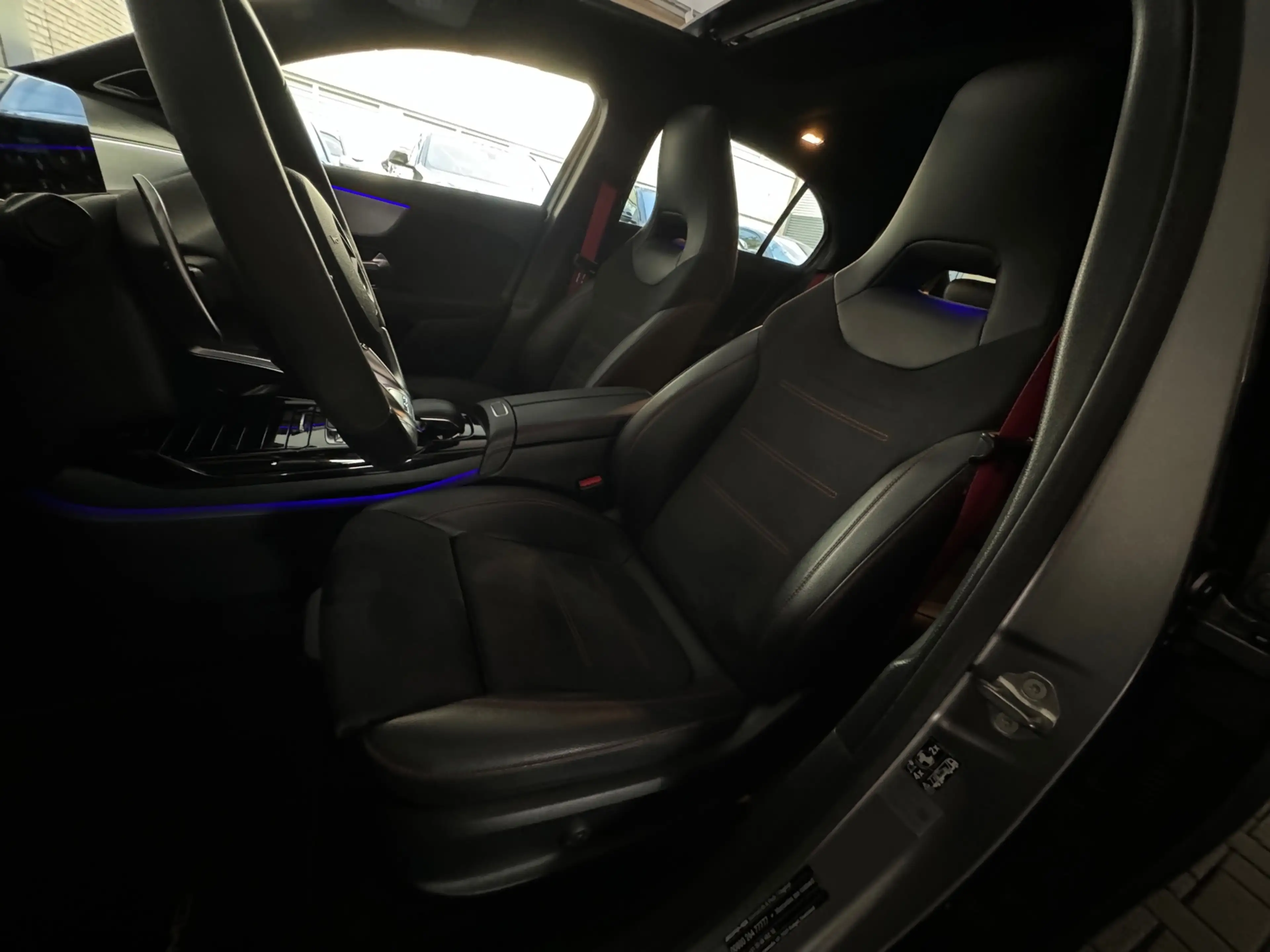 Mercedes-Benz A 45 AMG S 4MATIC+ Pano|Burmester|Memory|360 Camera — photo 9