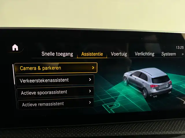 Mercedes-Benz A-Class view 17