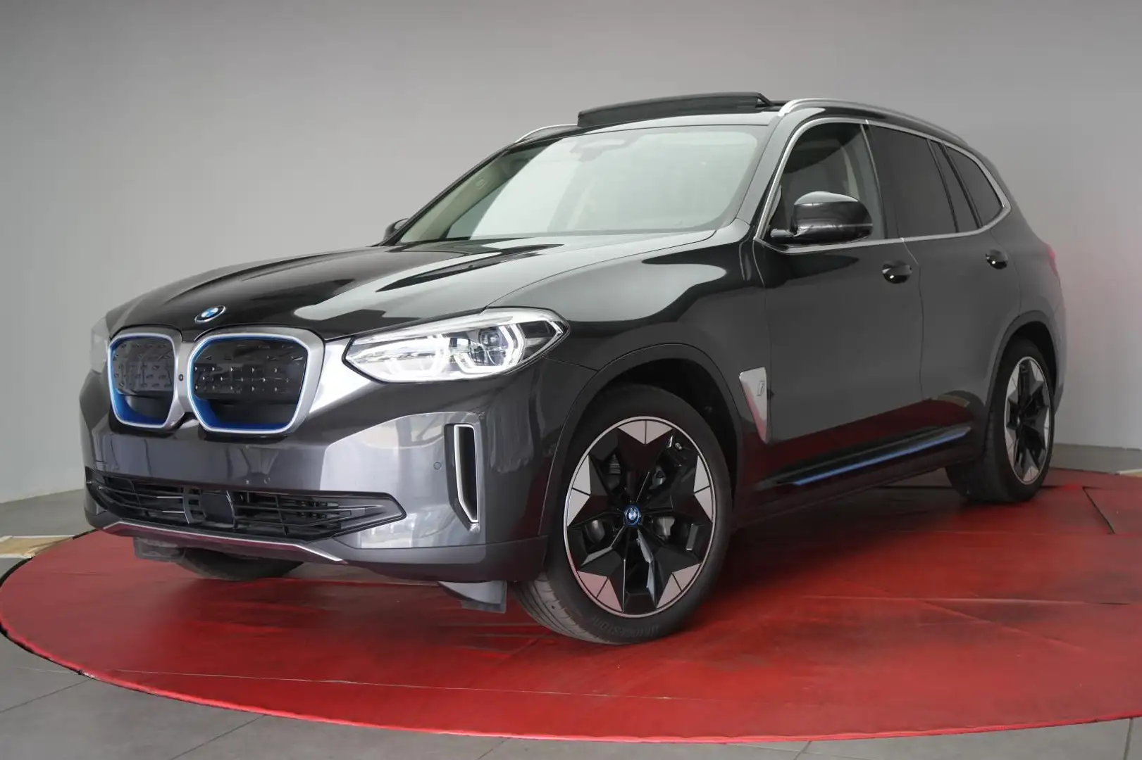 BMW iX3 Impressive Navi/Leder/ACC/Kamera/Virtual/HUD Szary - 2