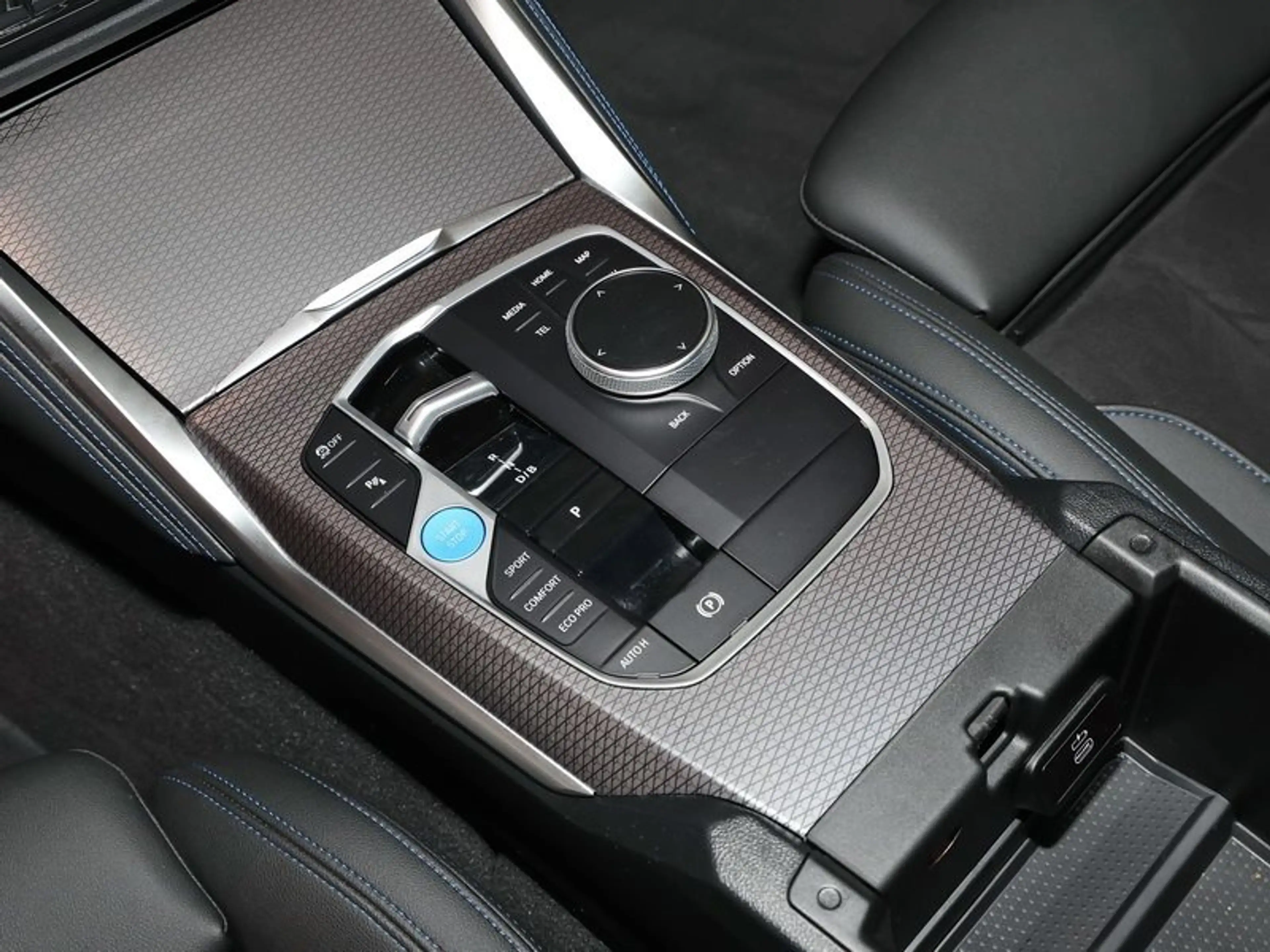 BMW i4 eDrive40 Gran Coupé M Sport DrivAssProf LED RFK Hi — photo 8