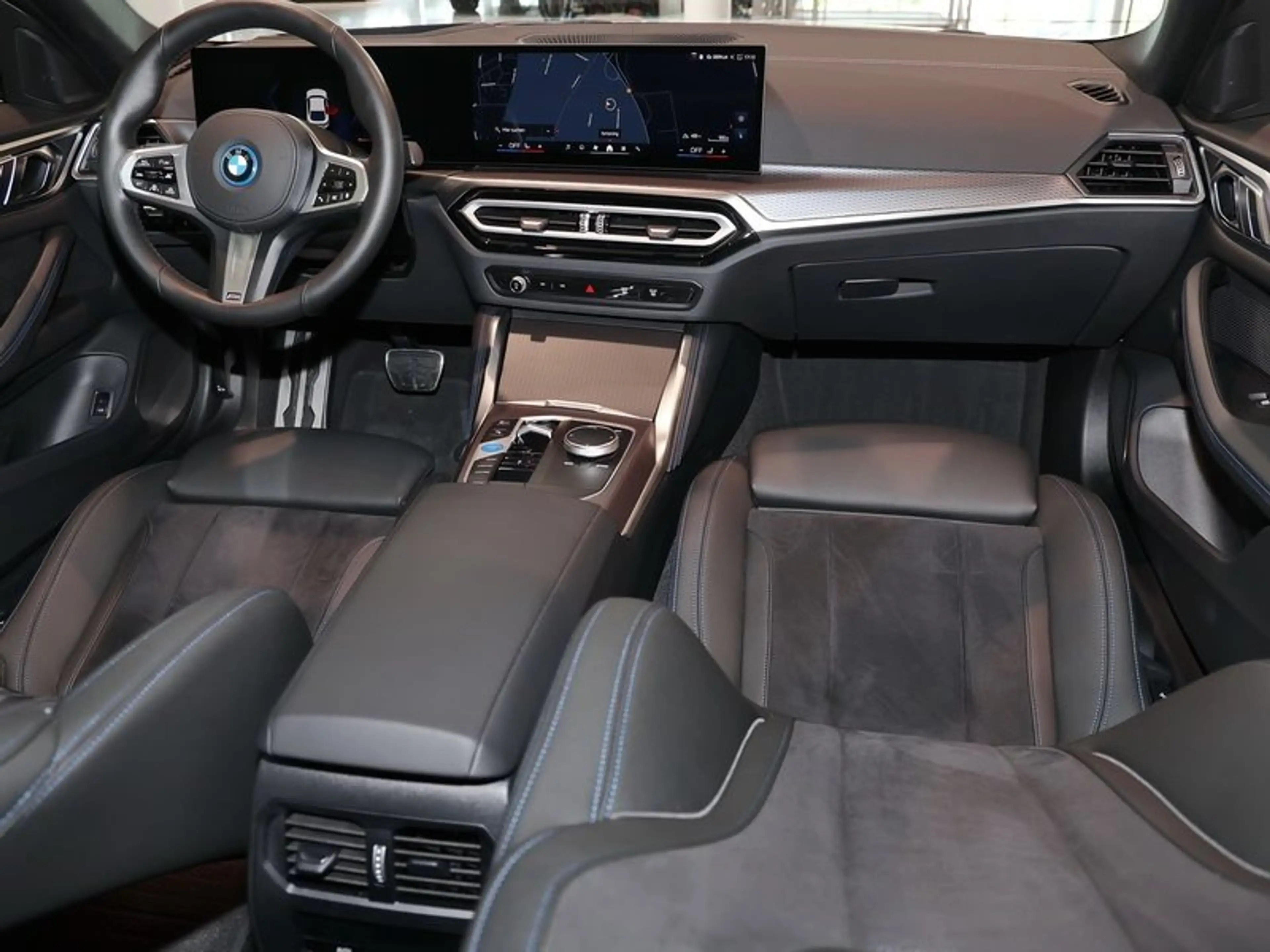 BMW i4 eDrive40 Gran Coupé M Sport DrivAssProf LED RFK Hi — photo 5