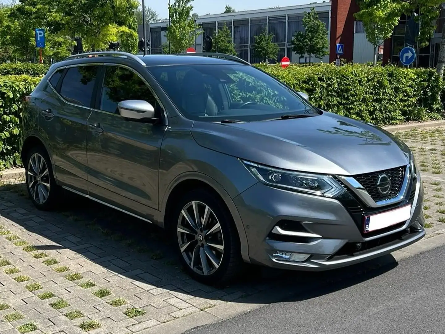 Nissan Qashqai Qashqai 1.3 DIG-T TEKNA+ Argent - 1