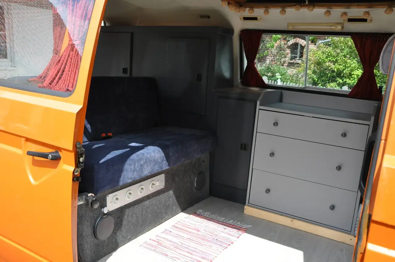 Volkswagen Bus T3 Camper Baujahr 1984, foto 4