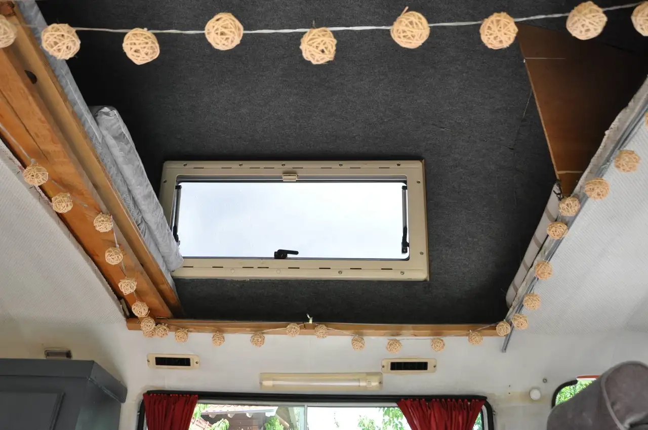 Volkswagen Bus T3 Camper Baujahr 1984, foto 5