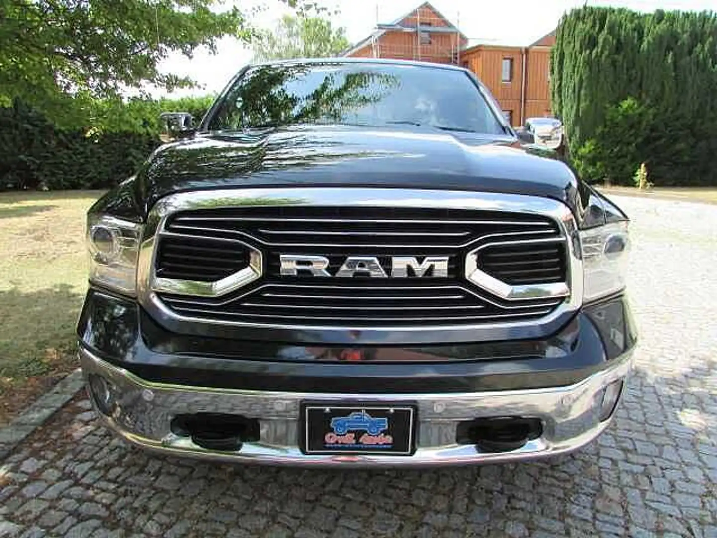 Dodge RAM 1500  Hemi Crew Cab Rambox Limited 4x4 Laderaumabd Schwarz - 2
