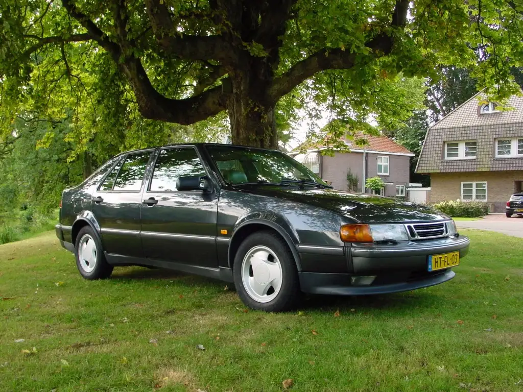 Saab 9000