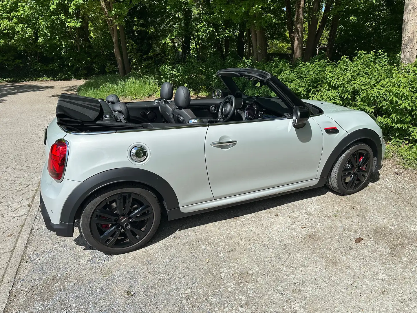 MINI John Cooper Works Cabrio Mini John Cooper Works Cabrio Aut. JCW Bílá - 1
