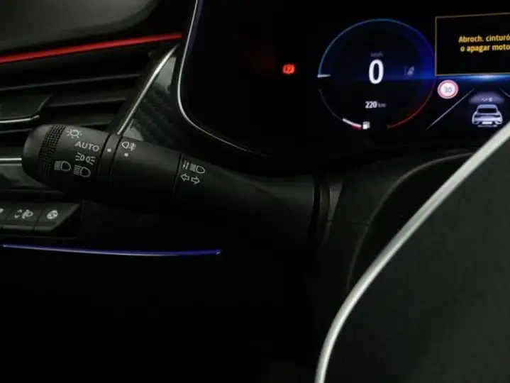Renault Arkana RS Line E-TECH Híbrido (2021) 2022, foto 20