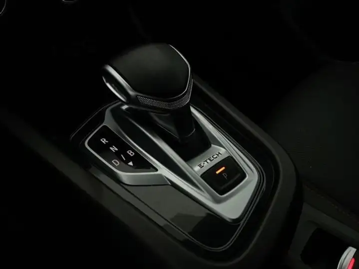 Renault Arkana RS Line E-TECH Híbrido (2021) 2022, foto 16