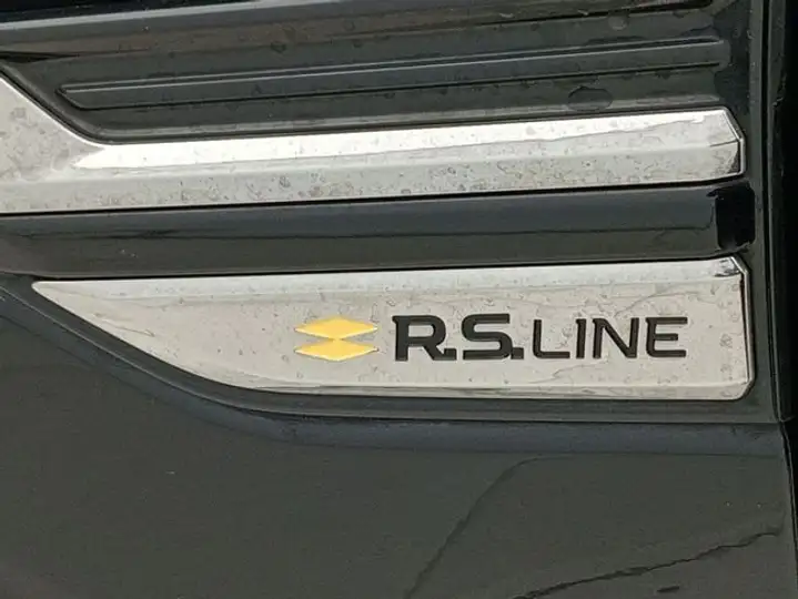 Renault Arkana RS Line E-TECH Híbrido (2021) 2022, foto 29