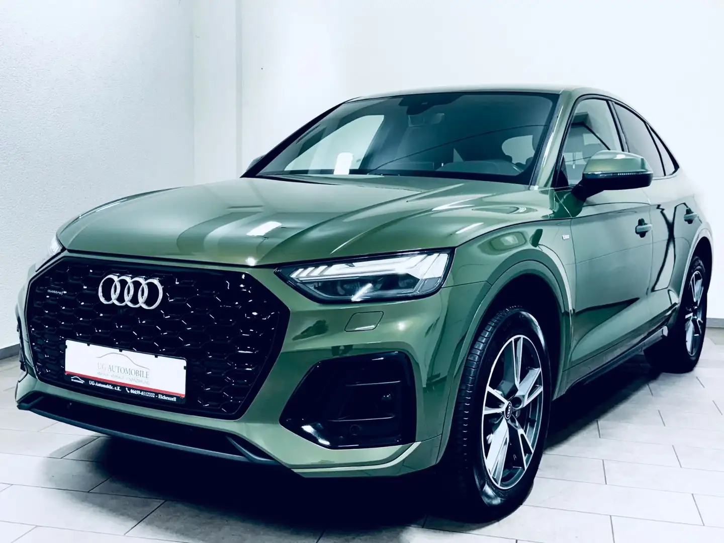 Audi Q5 Sportback 40 TDI quattro S line * 1.H * R-KAM Vert - 2